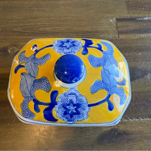 Vintage Blue Yellow Chinese Ceramic Box Jewelry Catchall Lid Trinket Lidded Bowl - Picture 2 of 11